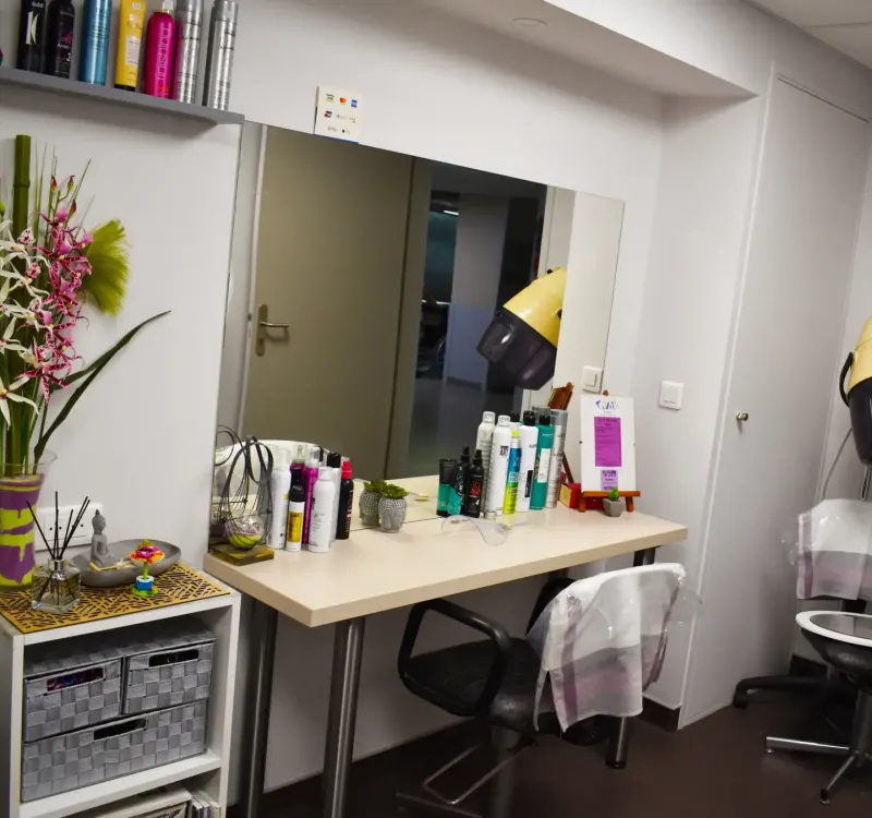 Coiffeur clinique val aquennes